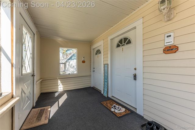 738 W Atherton Road, Flint, MI 48507