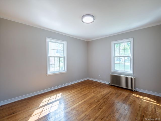 35 Bogart Avenue, Port Washington, NY 11050