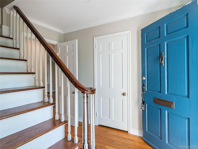 35 Bogart Avenue, Port Washington, NY 11050