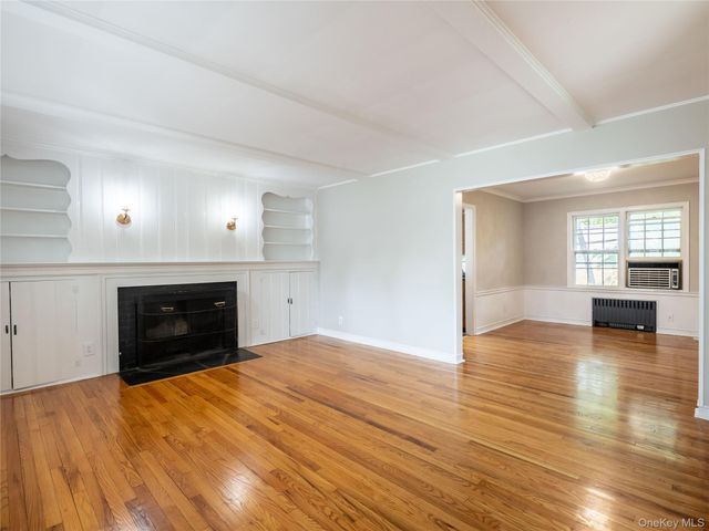 35 Bogart Avenue, Port Washington, NY 11050
