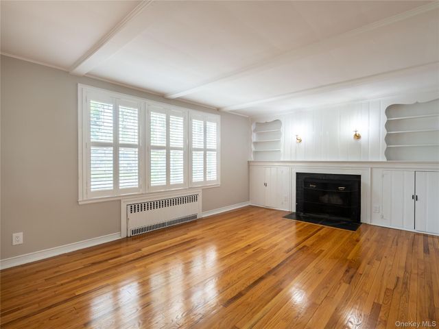 35 Bogart Avenue, Port Washington, NY 11050