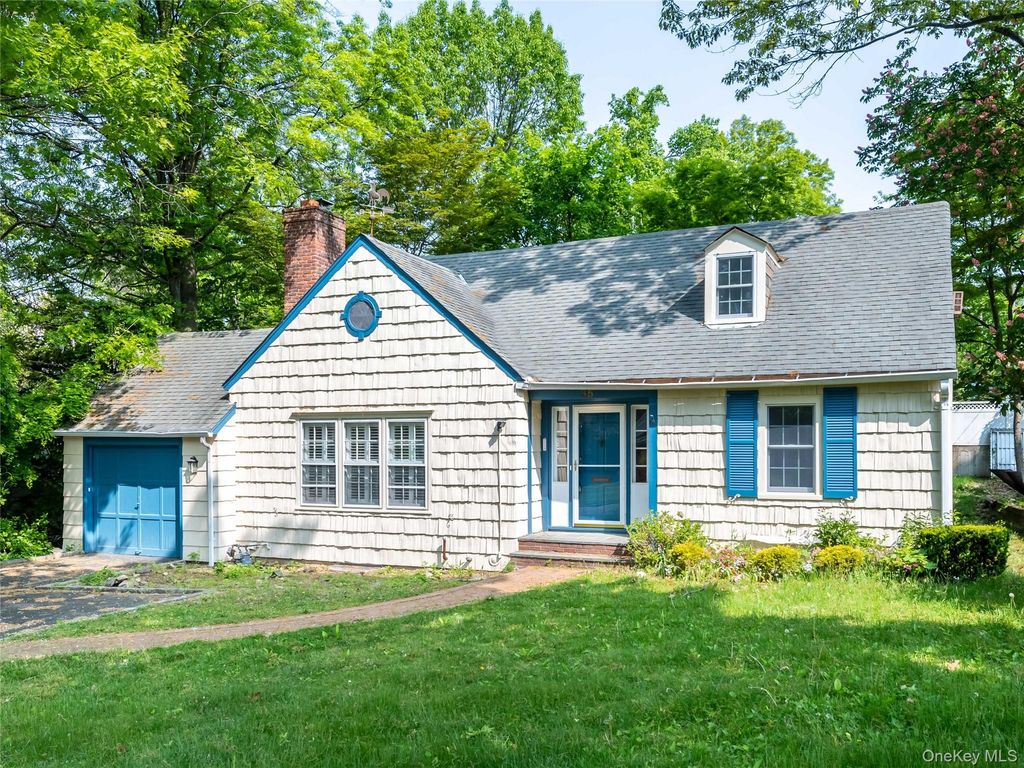 35 Bogart Avenue, Port Washington, NY 11050