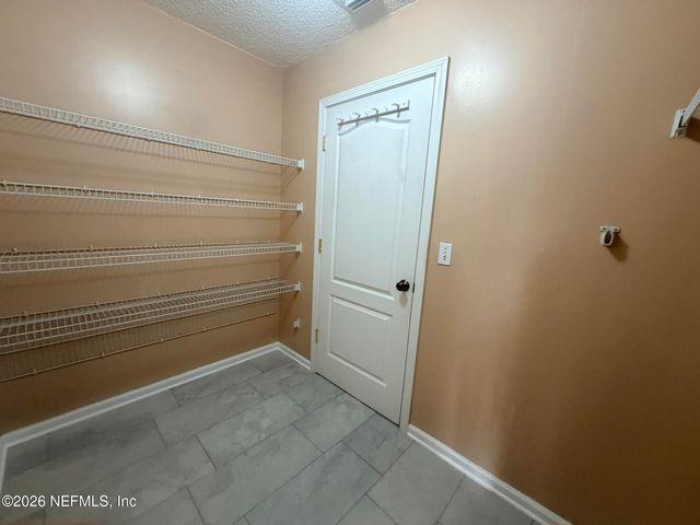6423 CRIMSON LEAF Lane, Jacksonville, FL 32244
