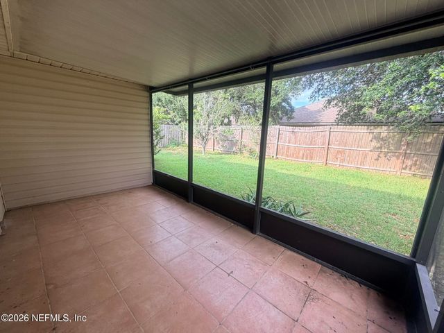 6423 CRIMSON LEAF Lane, Jacksonville, FL 32244