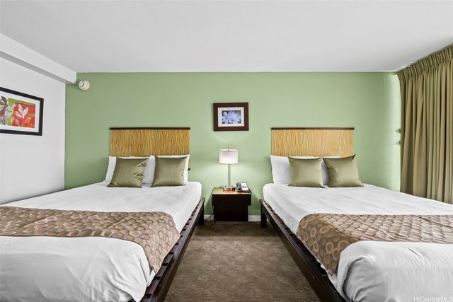 445 Seaside Avenue 1610, Honolulu, HI 96815