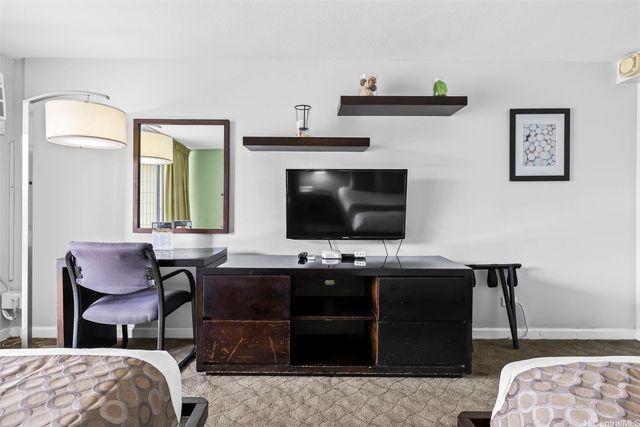 445 Seaside Avenue 1610, Honolulu, HI 96815