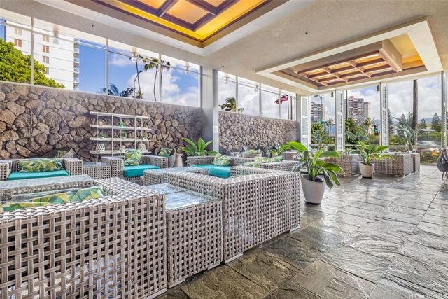 445 Seaside Avenue 1610, Honolulu, HI 96815