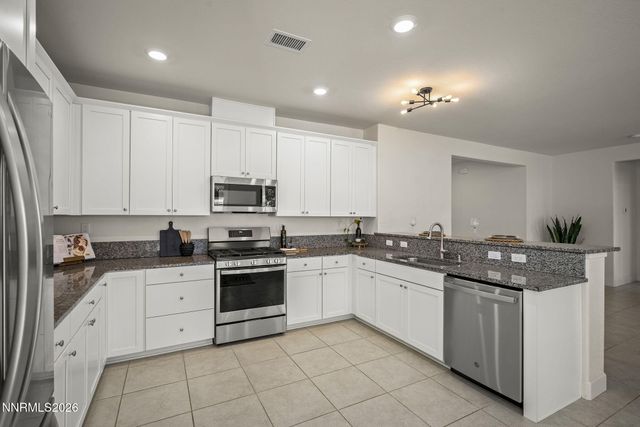 1142 Banner Peak Drive, Carson City, NV 89701