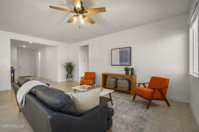1142 Banner Peak Drive, Carson City, NV 89701
