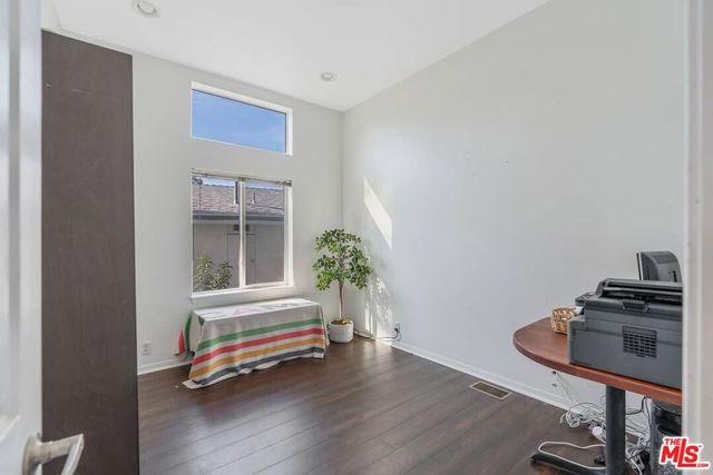 23777 Mulholland Highway 69, Calabasas, CA 91302