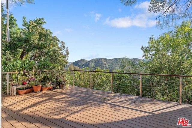 23777 Mulholland Highway 69, Calabasas, CA 91302