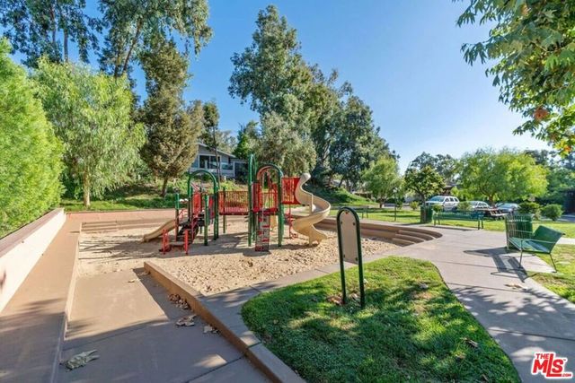 23777 Mulholland Highway 69, Calabasas, CA 91302