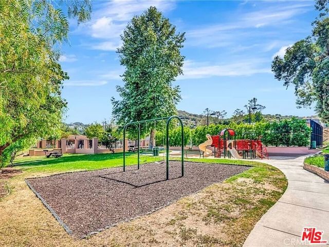 23777 Mulholland Highway 69, Calabasas, CA 91302