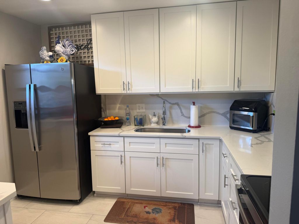 112 Lake Constance Drive, West Palm Beach, FL 33411