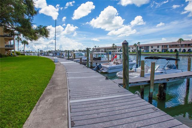 506 SANDY HOOK ROAD 506, Treasure Island, FL 33706