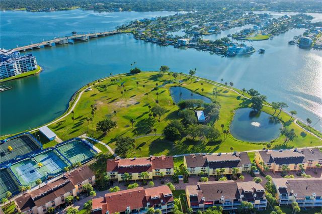 506 SANDY HOOK ROAD 506, Treasure Island, FL 33706