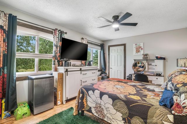 2477 Brenner Avenue E, Maplewood, MN 55109
