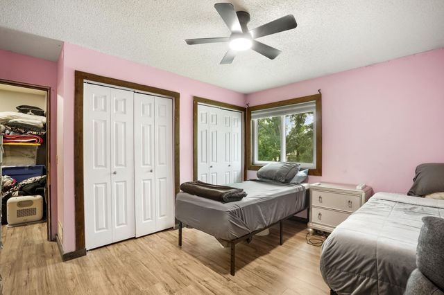 2477 Brenner Avenue E, Maplewood, MN 55109