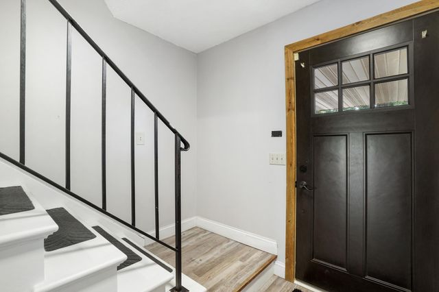 2477 Brenner Avenue E, Maplewood, MN 55109