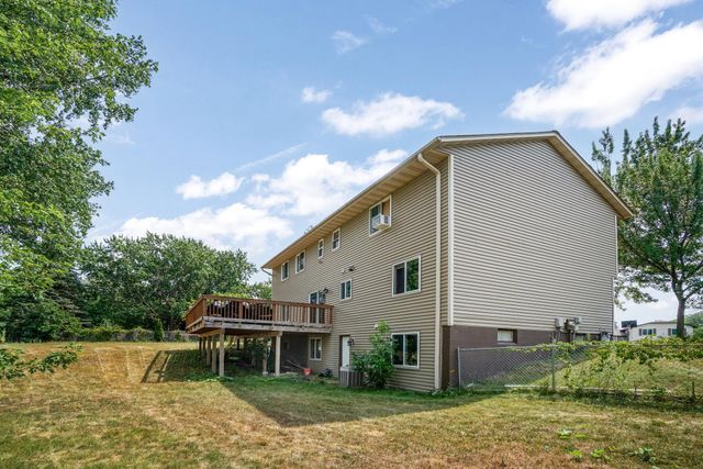 2477 Brenner Avenue E, Maplewood, MN 55109