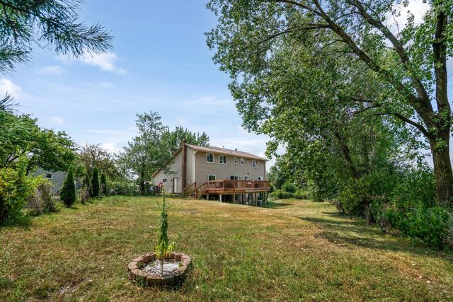 2477 Brenner Avenue E, Maplewood, MN 55109