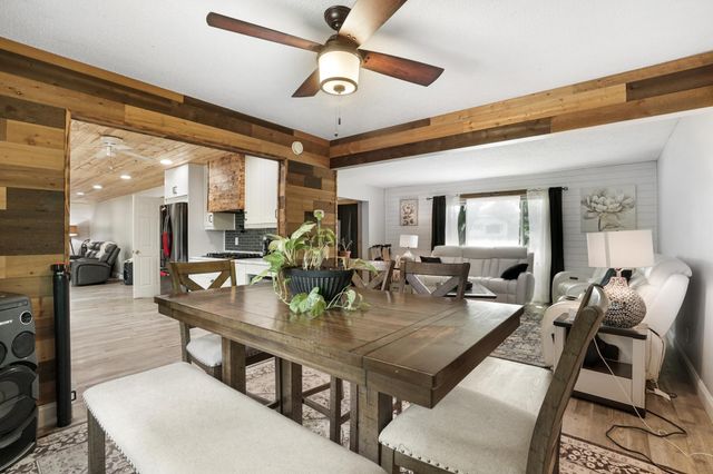 2477 Brenner Avenue E, Maplewood, MN 55109