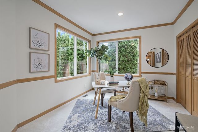 26998 SE 22nd Way, Sammamish, WA 98075