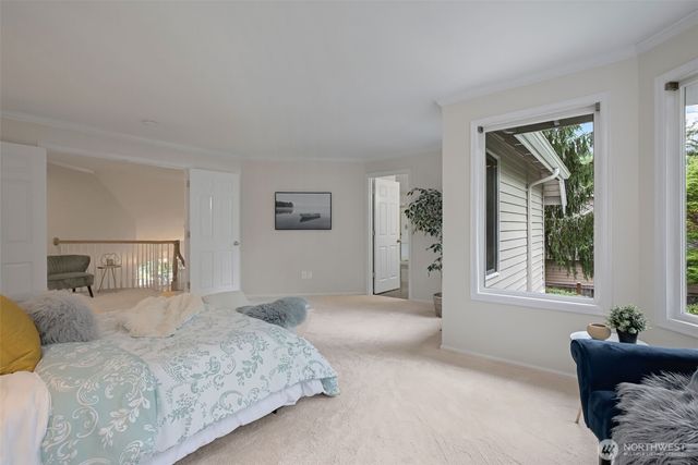 26998 SE 22nd Way, Sammamish, WA 98075