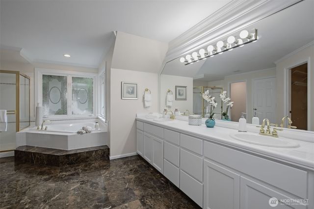 26998 SE 22nd Way, Sammamish, WA 98075