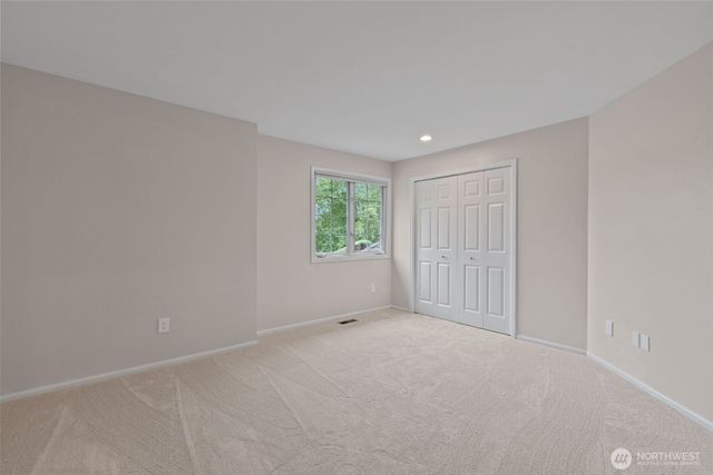 26998 SE 22nd Way, Sammamish, WA 98075