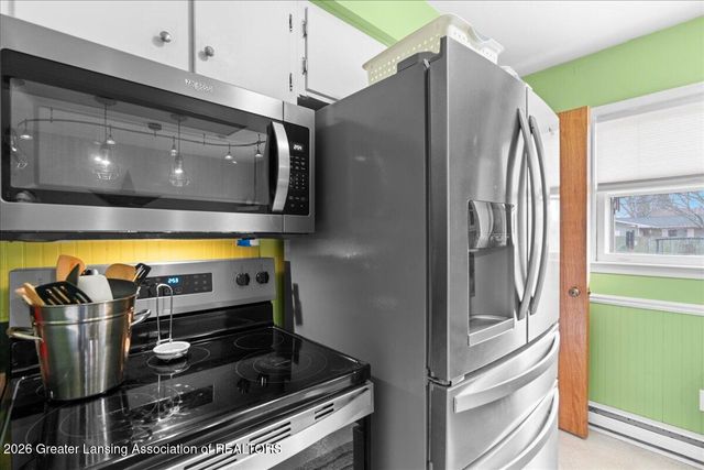 5137-5139 Dorene Drive, Lansing, MI 48917