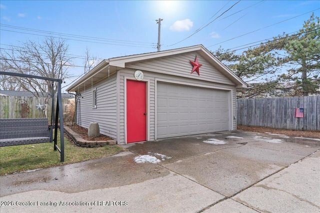 5137-5139 Dorene Drive, Lansing, MI 48917