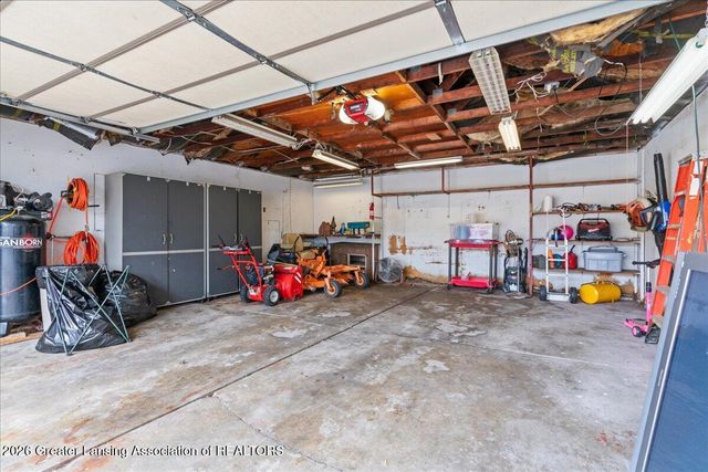 5137-5139 Dorene Drive, Lansing, MI 48917