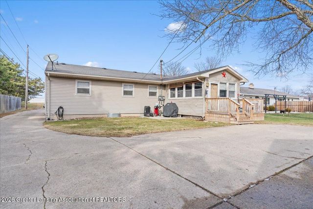 5137-5139 Dorene Drive, Lansing, MI 48917