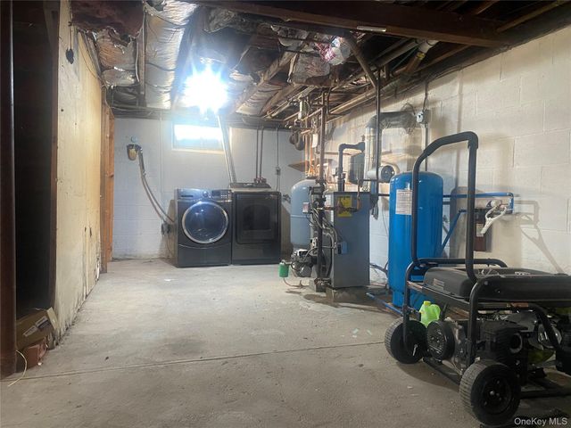 27 W Worthington Drive, Carmel, NY 10512