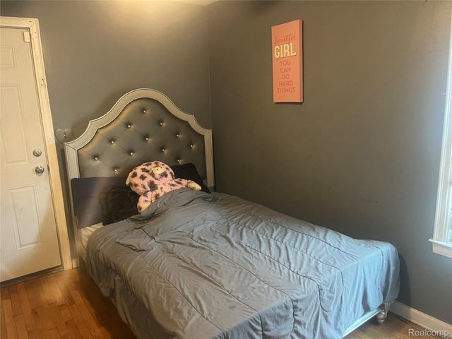 19625 Strasburg Street, Detroit, MI 48205