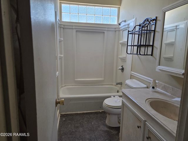 113 W Lawrence Street, New Iberia, LA 70563