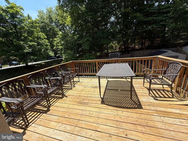 6415 BLARNEY STONE CT, Springfield, VA 22152