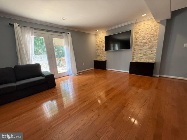 6415 BLARNEY STONE CT, Springfield, VA 22152