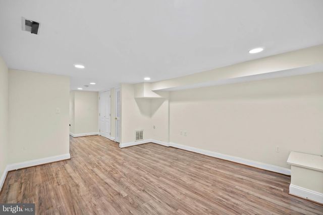 514 N MILTON AVE, Baltimore, MD 21205