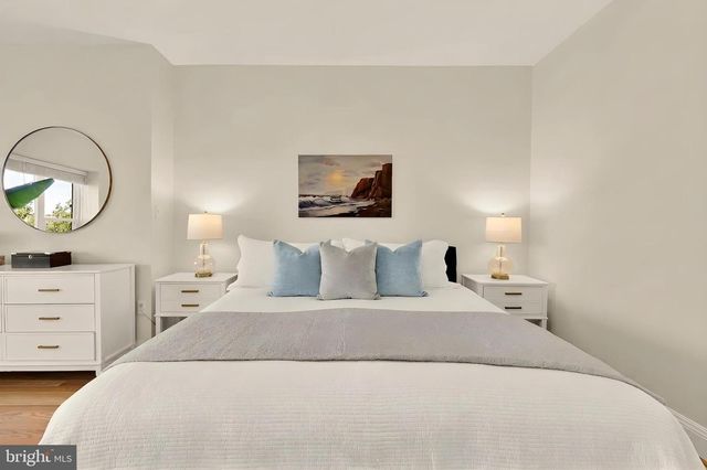 1248 GIRARD ST NW, Washington, DC 20009