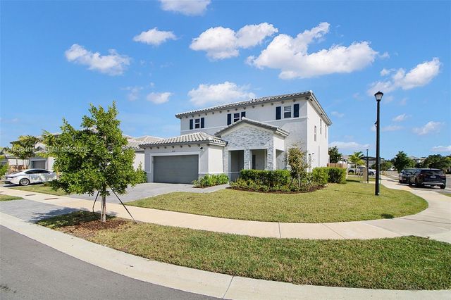 879 SE 26th Ter 1, Homestead, FL 33035