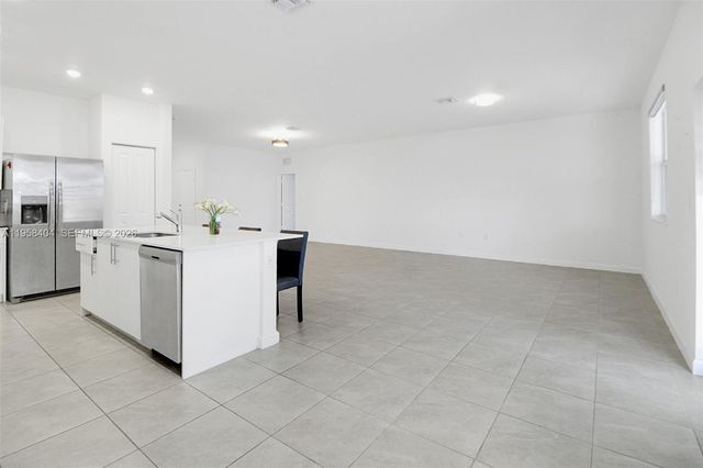 879 SE 26th Ter 1, Homestead, FL 33035