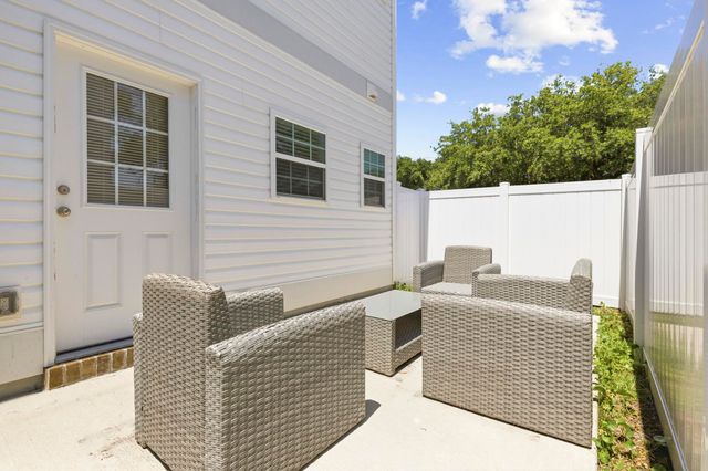 412 N Oak St., Myrtle Beach, SC 29577