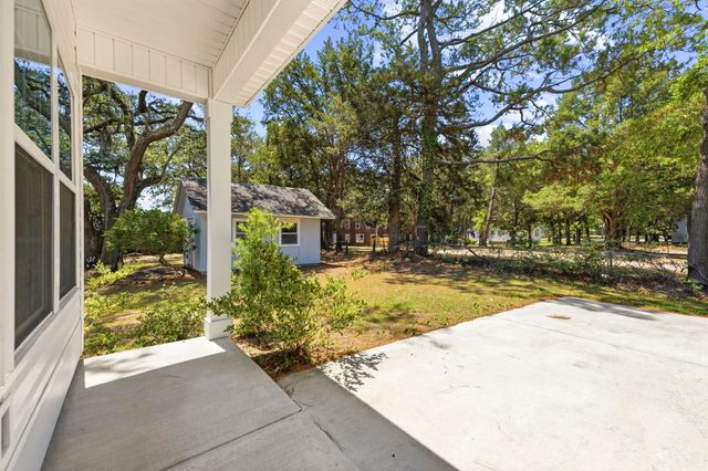412 N Oak St., Myrtle Beach, SC 29577