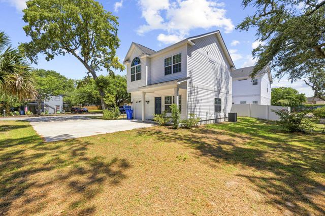 412 N Oak St., Myrtle Beach, SC 29577