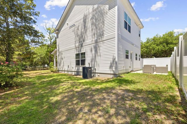 412 N Oak St., Myrtle Beach, SC 29577