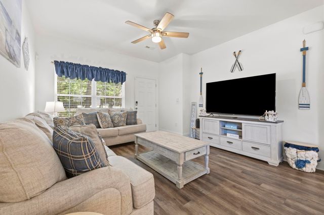 412 N Oak St., Myrtle Beach, SC 29577