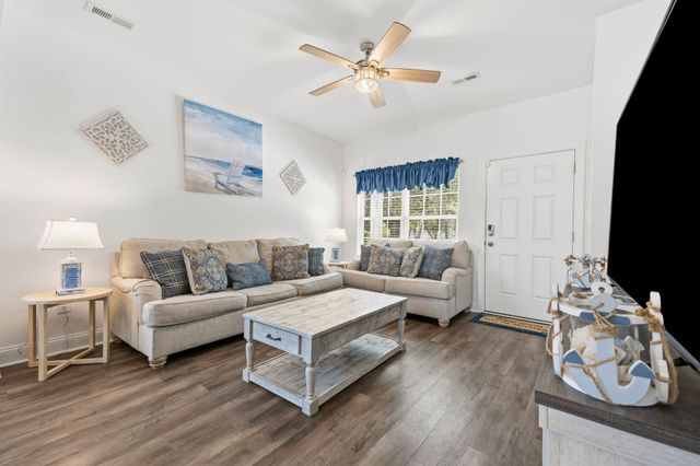 412 N Oak St., Myrtle Beach, SC 29577