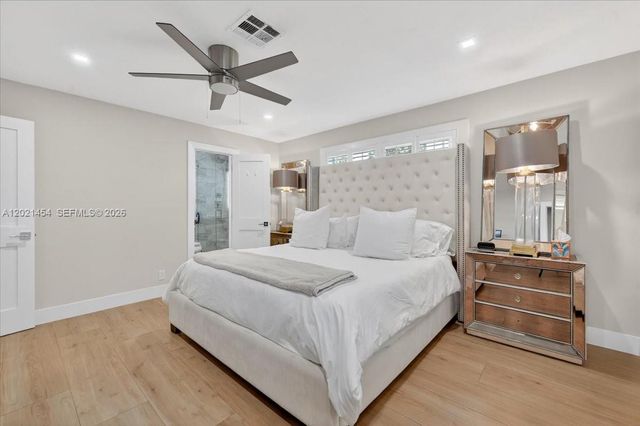 164 NE 30th St, Wilton Manors, FL 33334